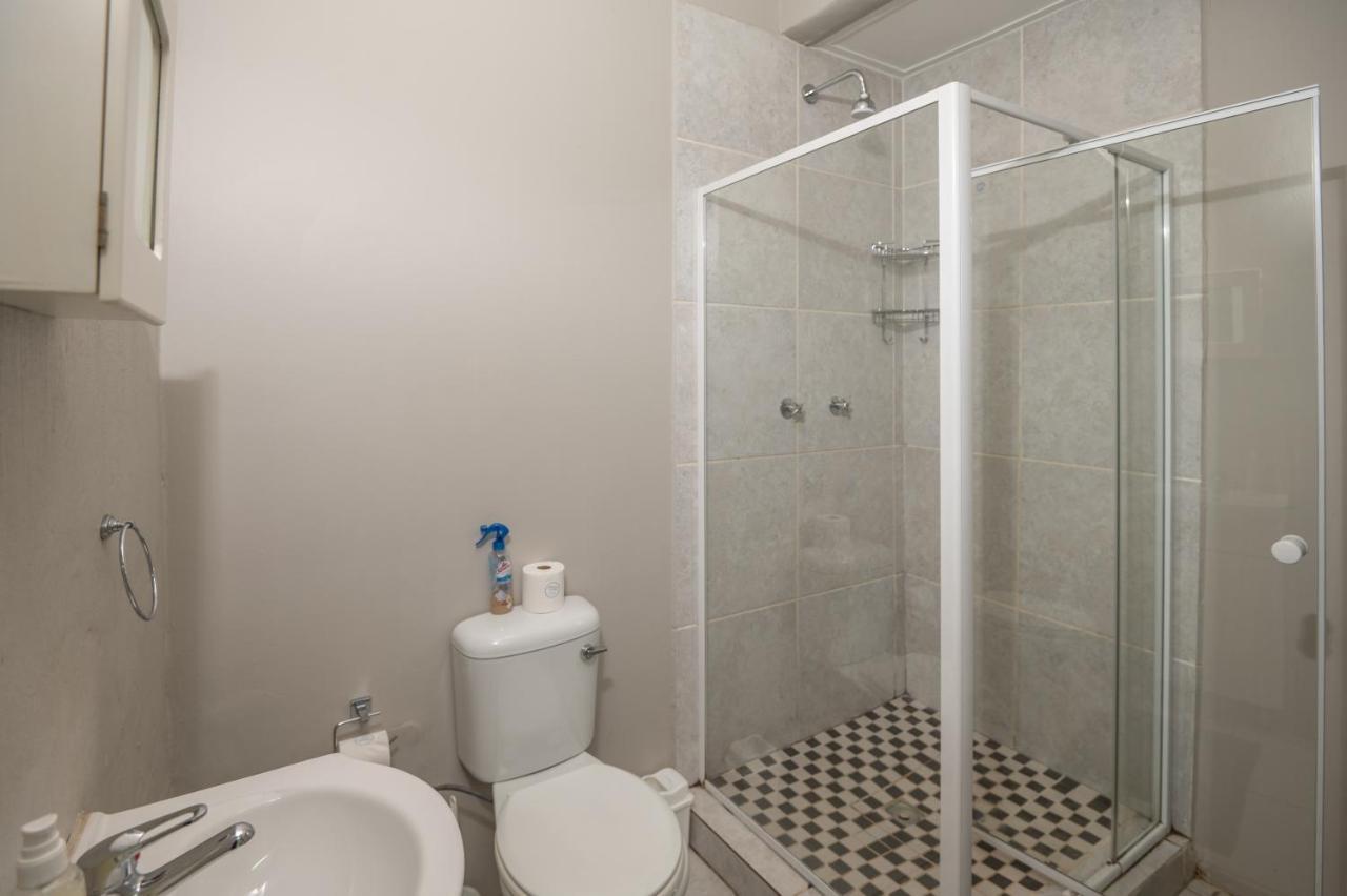 Cosy Cottages Guesthouse Potchefstroom Esterno foto